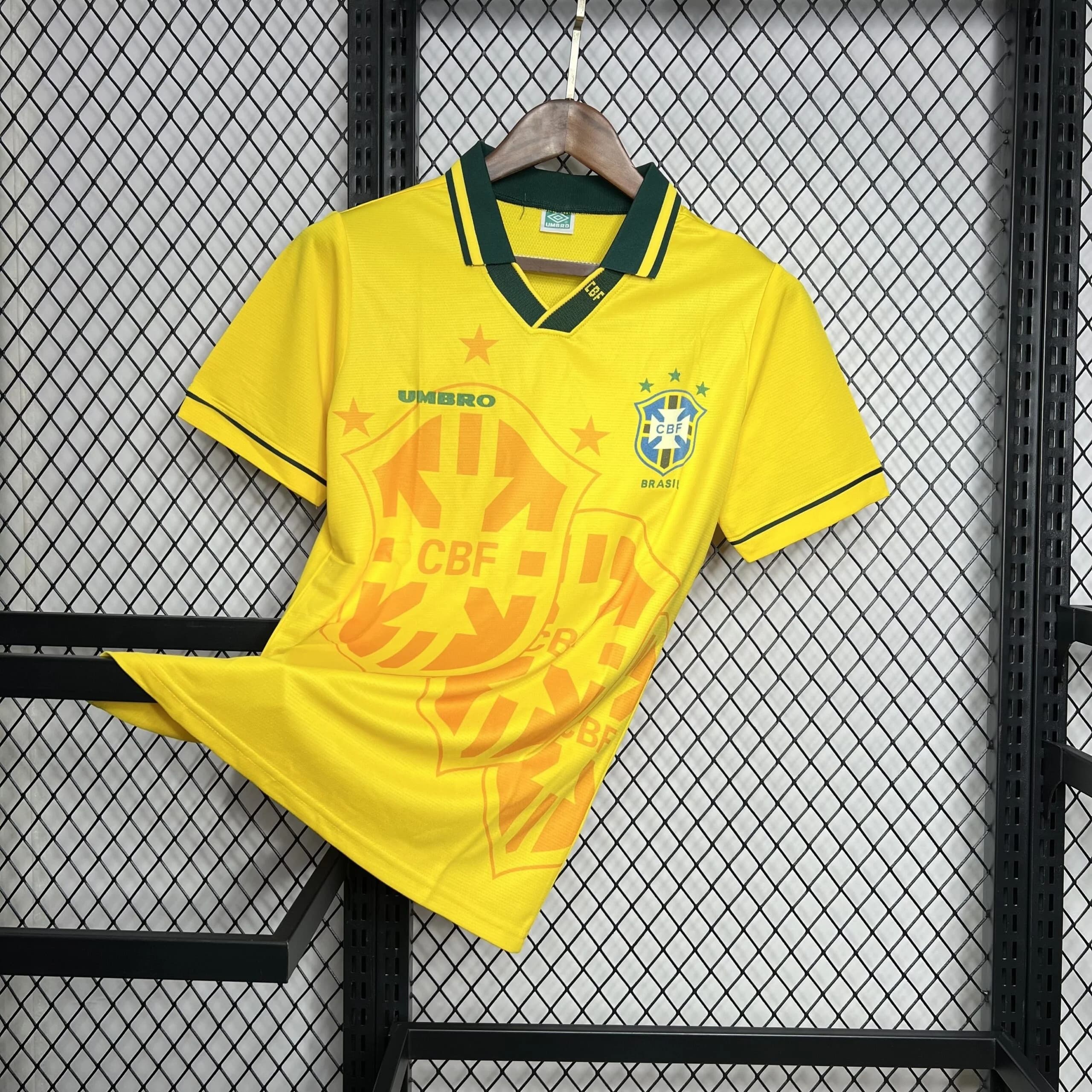 Maillot Brésil Rétro Domicile 2010/2011 — vue 1