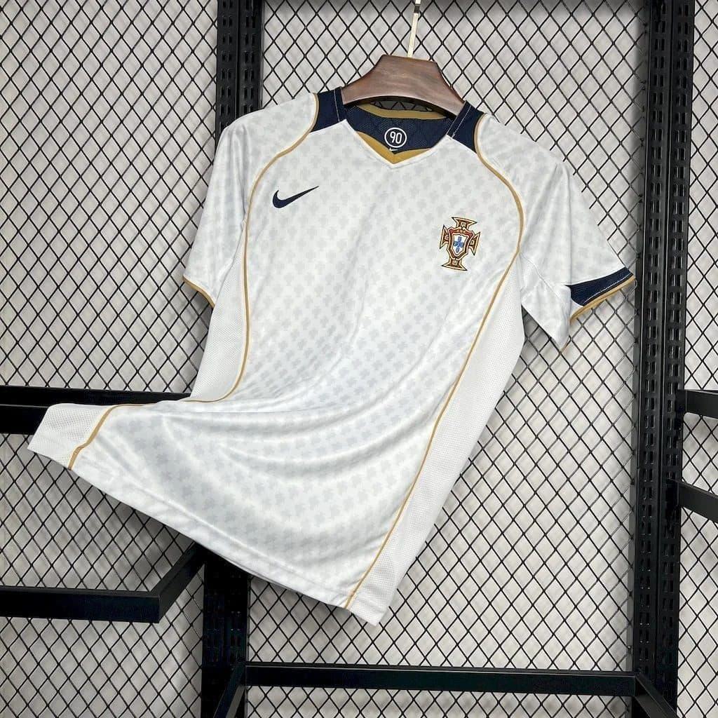 Maillot Portugal Rétro Extérieur 2004/2005 — vue 1