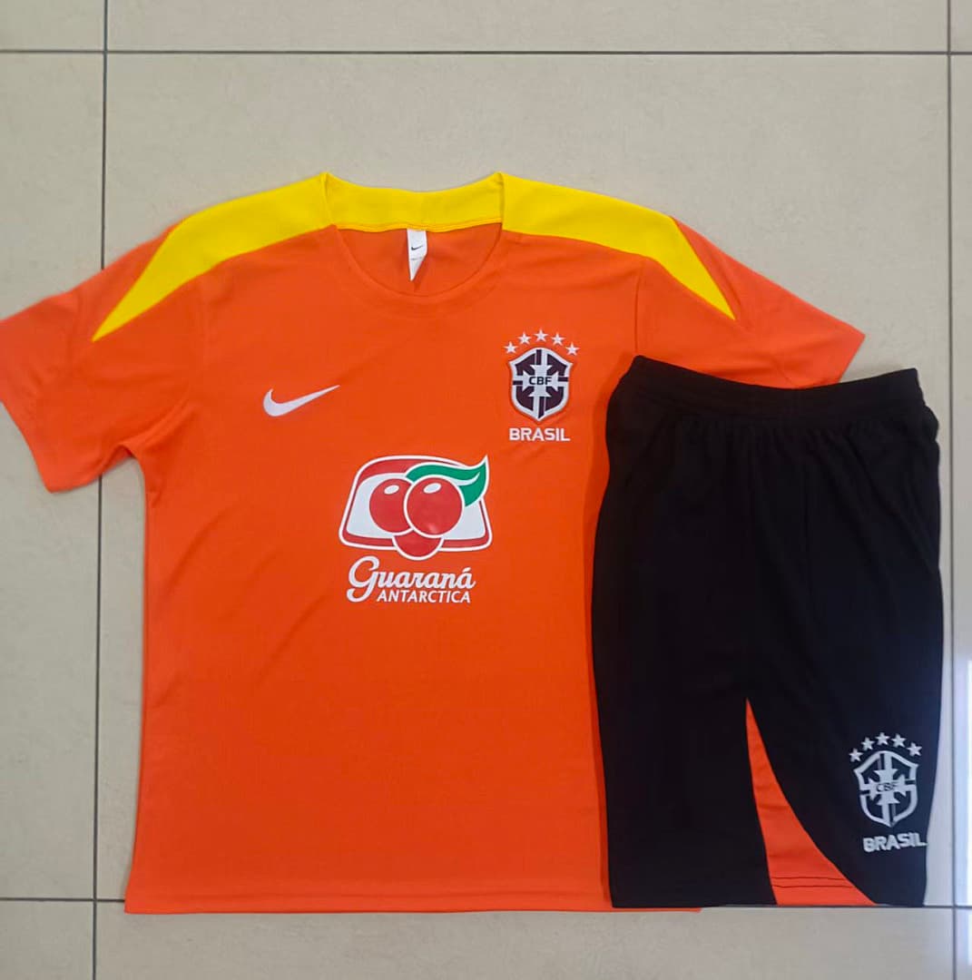 Ensemble d'Entraînement Brésil 2026 — Orange — vue 3