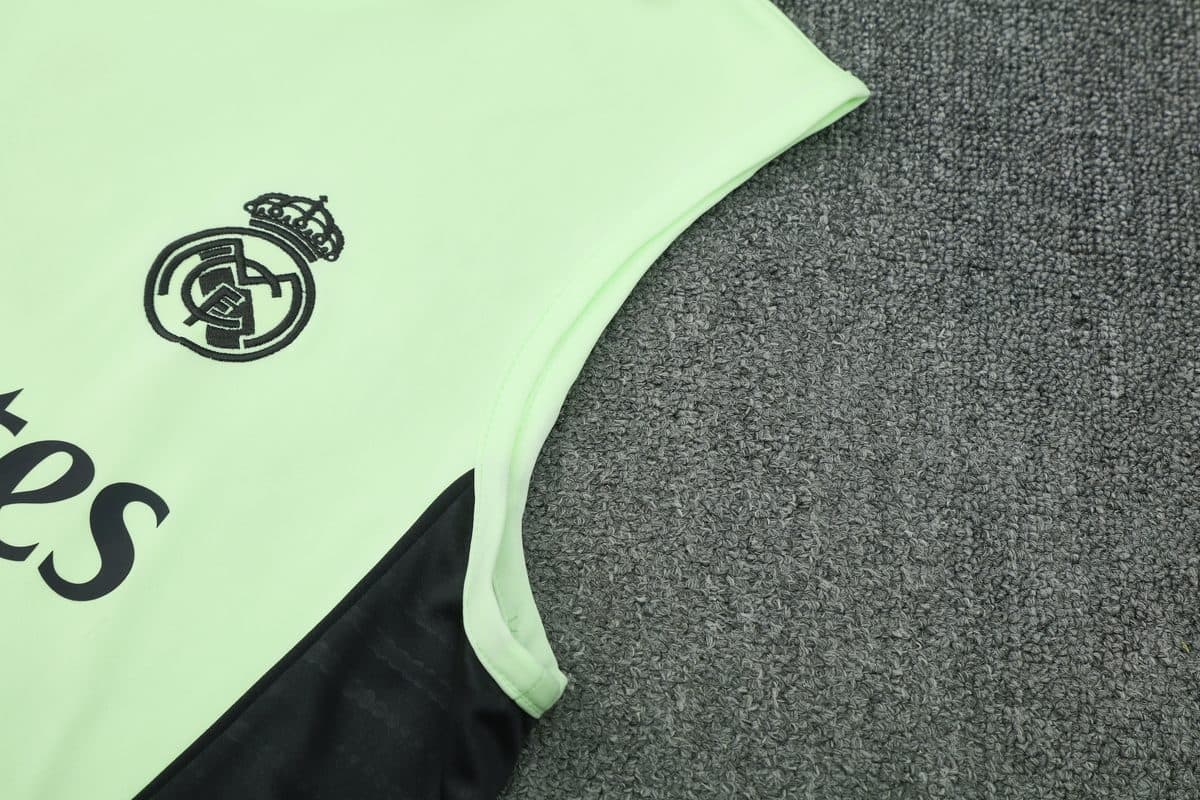 Ensemble d'Entraînement Réal Madrid 2025/2026 — Sans Manches — vue 6